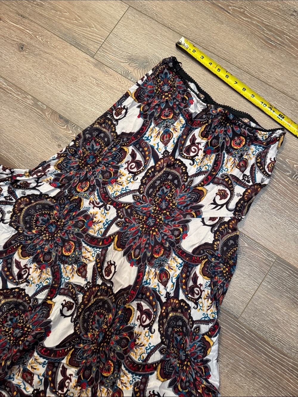 lola White Circle Skirt with Multicolor Paisley Small - Picture 4 of 7